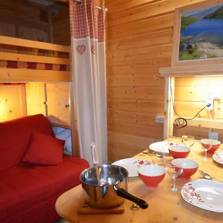 Cosy Aux Menuires - 2 Pers, Skis Aux Pieds, Vue Montagne, Cuisine Equipee - Fr-1-452-283 דירה סן-מרטין-דה-בלוויל